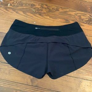 Lululemon speed up shorts 2.5”